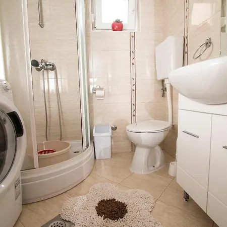 Alba Apartmán *